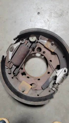 77-a023-404 Dexter Left Hydraulic Brake Backing Plate 12-1/4 X 4 Fits K23-404-00 10khd 9-27
