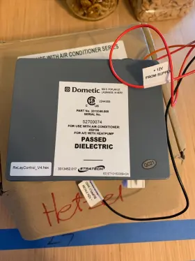 3313346.000 Dometic Rv 3307906.010 3313346.000- Cool/furnace/heat Pump Single T/statcontrol Board
