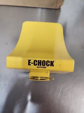 09162 Erickson E-track Moveable E-chock Wheel Chock