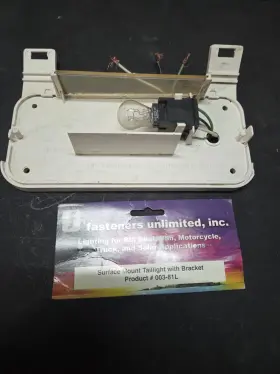 003-81l Fasteners Unlimited Surface Mount Light With License Plate Without Lense