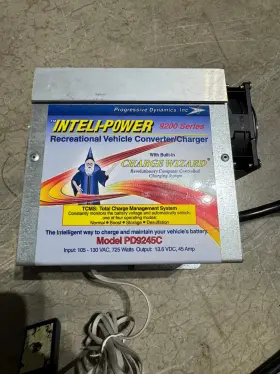 Pd9245c Inteli-power Rv Converter/charger 120vac To 13.6vdc Intelli-power 9200 45 Amp Model