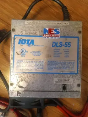 Dls-55 Iota Dsl-55 Series Converter/charger Solar Previously Used