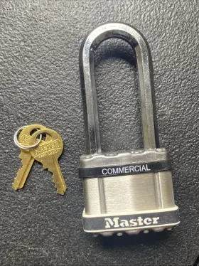 M5nkaljsts Master Lock Magnum Padlock - 1 Keyed Alike With Bumpstop Technology