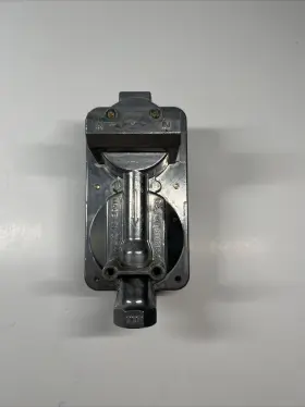 6020 Mr. Heater 2-stage Automatic Changeover Lp Regulator #3 6020 Mr. Heater 2-stage Automatic Changeover Lp Regulator #3