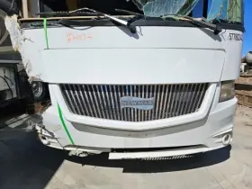 100.zz4914 Newmar Canyon Star 3921 Used 2014 Partial Front Cap F53 Los Angeles Calif