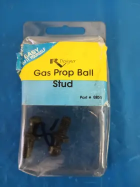 G855 Rv Designer Gas Prop Ball Studs