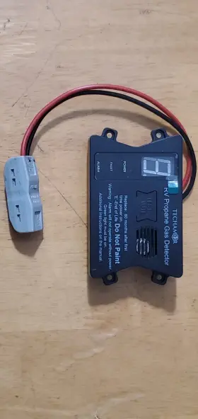Dc12 Techamor R501 Rv Propane / Lpg Gas Detector Alarm V Surface And Flush Dc12 Techamor R501 Rv Propane / Lpg Gas Detector Alarm V Surface And Flush