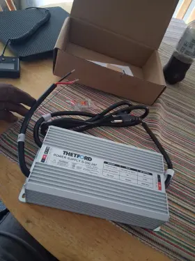 S-300-24t Thetford 300 Watt 12/24 Volt Power Supply