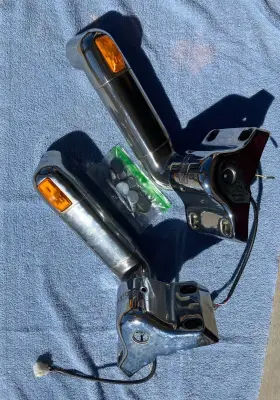714271 Velvac 714270/714271 2030 Rv Chrome Bases And Arms