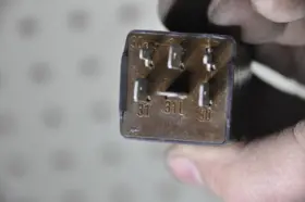 447.947.115 Vw Audi 1436902 1 Dd 447947115d Oem Used 6-flat Prong Relay Interior Light #3