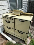 1940 Vintage Magic Chef American Stove Company Enameled Oven. Fixed Price $200.00.
