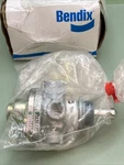 New Bendix 745-284726N PP-1 Series 1/8 "-27 Npt Push To Connect Type Dash Valve. Fixed Price $100.73.